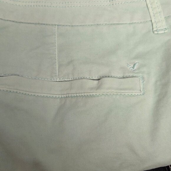 American Eagle Outfitters Womens Stretch Mint Green Chino Shorts Size 18 - Picture 9 of 9